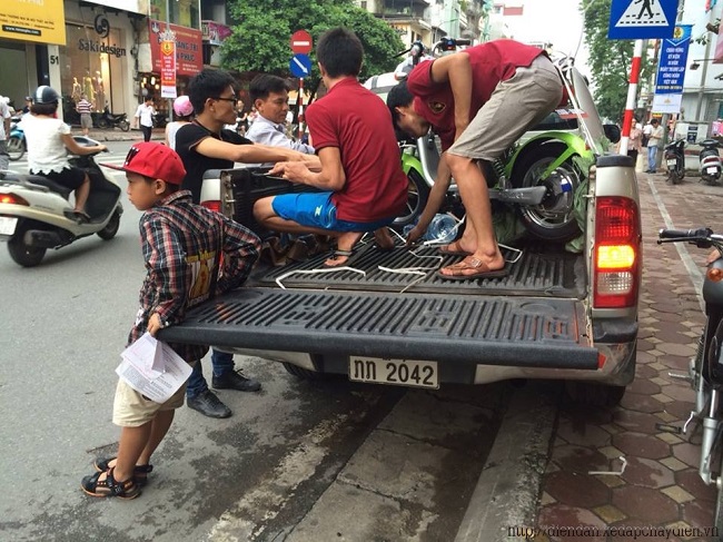 Xe đạp điện Nijia chính hãng màu xanh chuối vận chuyển qua LÀO